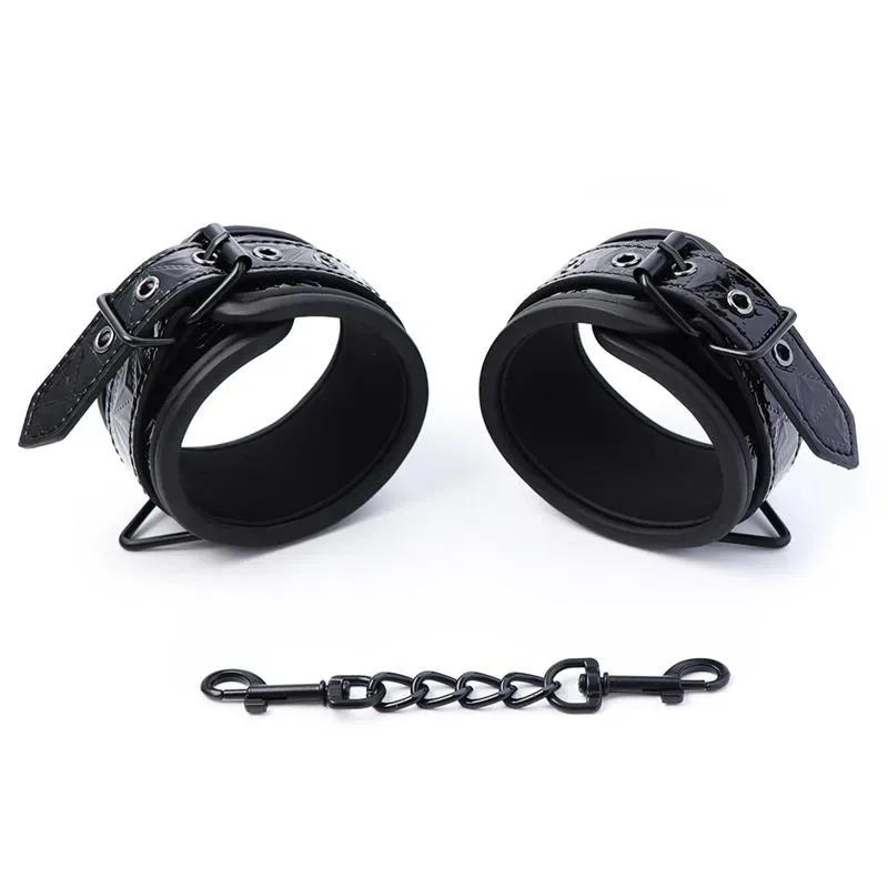 BLACK SAPPHIRE käsiraudat vegaaninahkaa