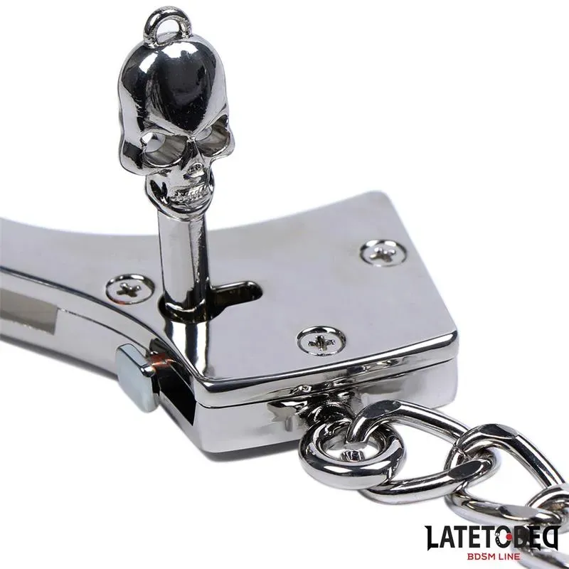 LATETOBED BDSM LINE metalliset käsiraudat 252 g