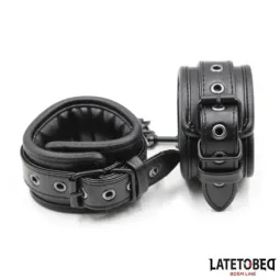 LATETOBED BDSM LINE pehmustetut käsiraudat