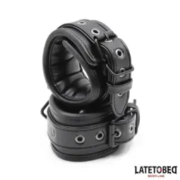 LATETOBED BDSM LINE pehmustetut käsiraudat