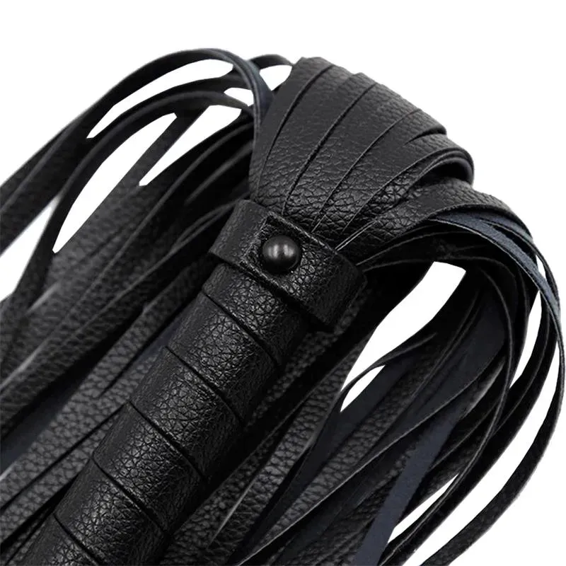 ALIVE Fantasy Flogger 69 cm musta ruoska