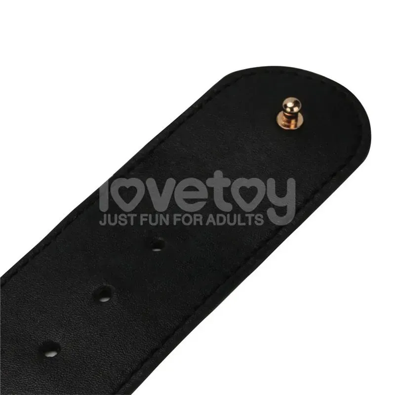 LOVETOY Ingen strap-on ontolla silikonidildolla